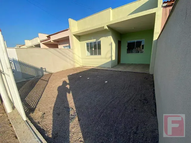 Casa 2 quartos e 1 banheiro, à venda, no bairro Centro em Itapoá