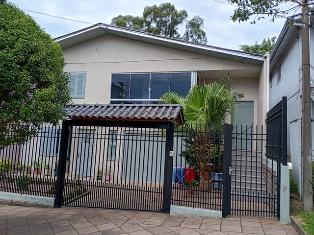 Casa 4 quartos e 1 banheiro, para alugar, no bairro Sagrada Família em Nova Prata