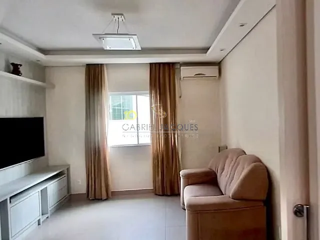 Casa com 364m² 3 quartos e 5 banheiros, à venda, no bairro Cidade Universitária Pedra Branca em Palhoça