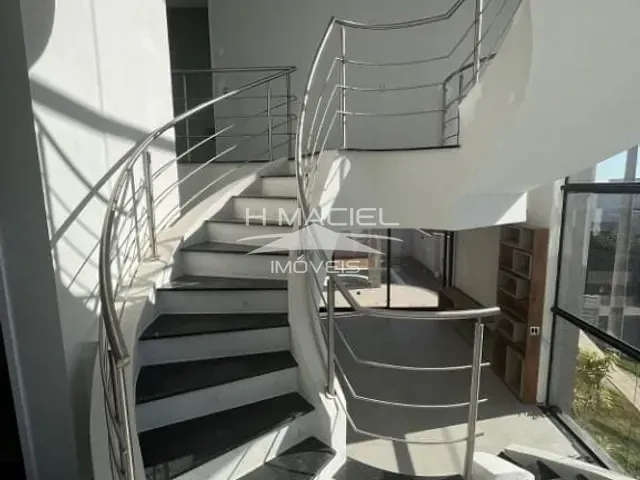 Casa com 403m² 4 quartos e 5 banheiros, à venda, no bairro Swiss Park em Campinas