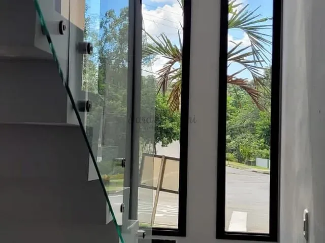 Casa 3 quartos e 4 banheiros, à venda, no bairro Jardim Caiapiá em Cotia