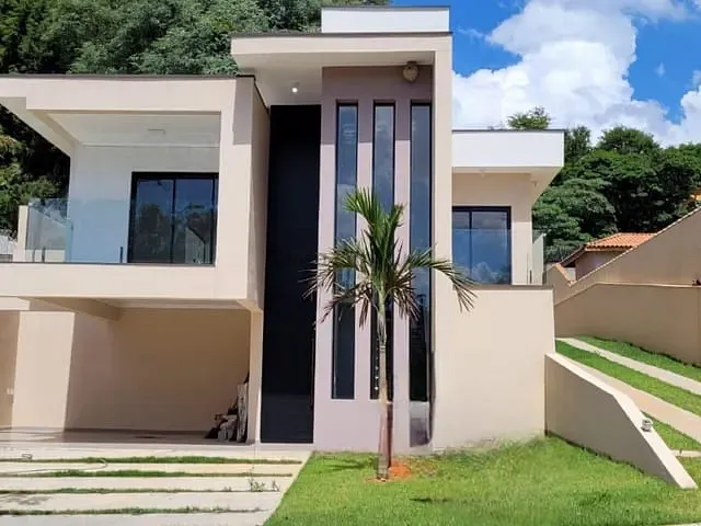 Casa 3 quartos e 4 banheiros, à venda, no bairro Jardim Caiapiá em Cotia