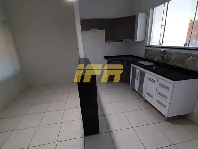 Casa com 260m² 4 quartos e 3 banheiros, à venda, no bairro Campos do Conde Louvre em Tremembé
