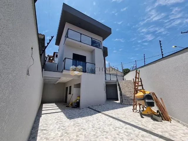 Casa com 140m² 3 quartos e 3 banheiros, à venda, no bairro São Luiz (Polvilho) em Cajamar