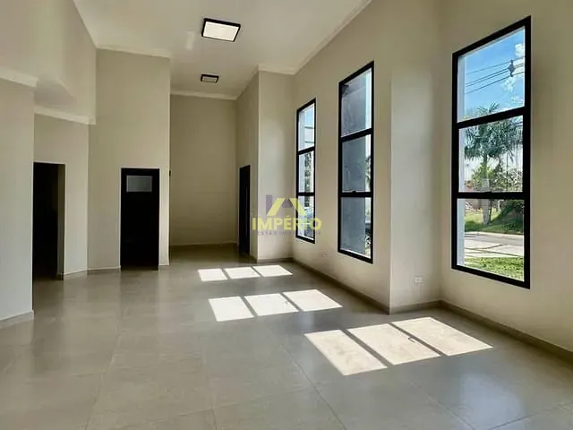 Casa com 1017m² 3 quartos e 5 banheiros, à venda, no bairro Terras de Mont Serrat em Salto