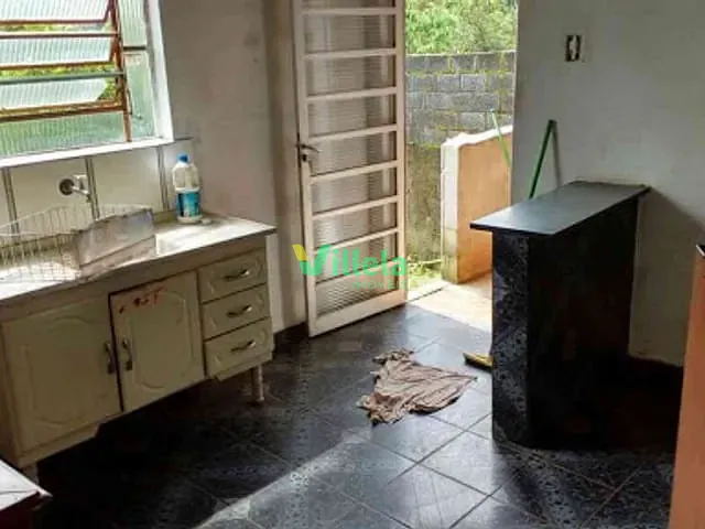 Casa 2 quartos e 2 banheiros, à venda, no bairro Pinheirinho em Itaquaquecetuba