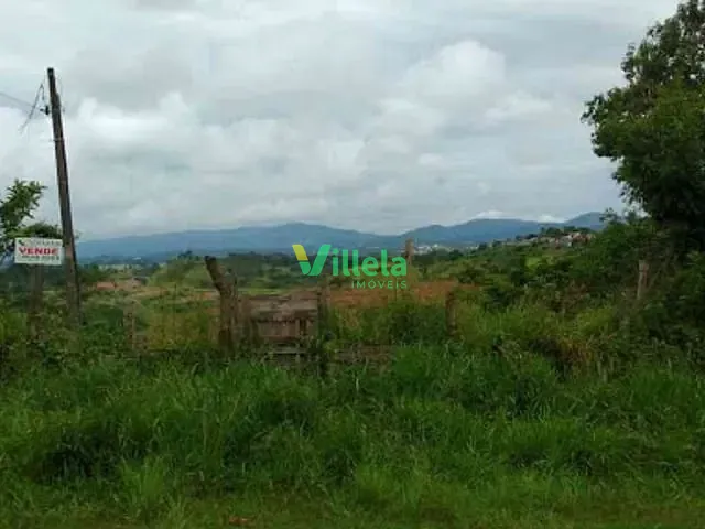 Casa 2 quartos e 2 banheiros, à venda, no bairro Pinheirinho em Itaquaquecetuba