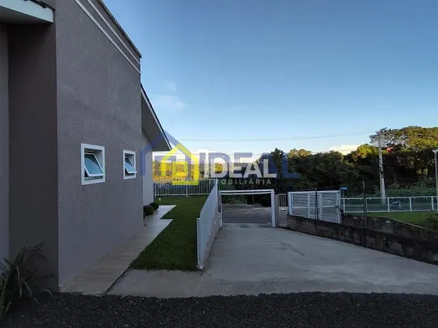 Casa com 122m² 3 quartos e 3 banheiros, à venda, no bairro Parque de Exposições em Concórdia