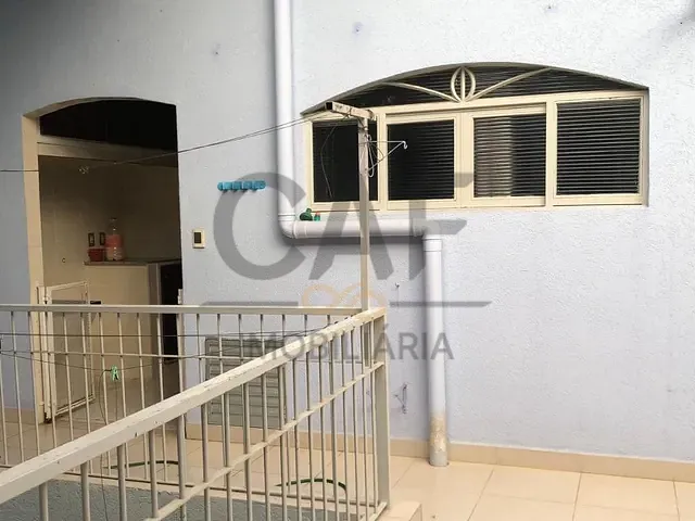 Casa com 289m² 3 quartos e 2 banheiros, para alugar, no bairro Jardim Laranjeiras em Jaguariúna