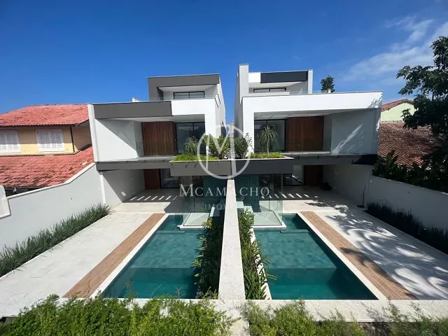 Casa com 319m² 5 quartos e 7 banheiros, à venda, no bairro Barra da Tijuca em Rio de Janeiro