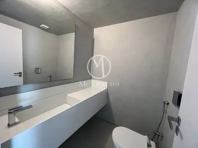 Casa com 319m² 5 quartos e 7 banheiros, à venda, no bairro Barra da Tijuca em Rio de Janeiro