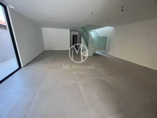 Casa com 319m² 5 quartos e 7 banheiros, à venda, no bairro Barra da Tijuca em Rio de Janeiro