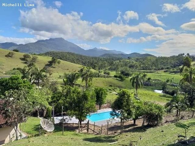 Foto do Casa - Lindo sítio para locação de final de semana por diária em Santo Amaro da Imperatriz. Não perca a oportunidade de passar um final de semana em meio a natureza. | Michelli Lima da Silva