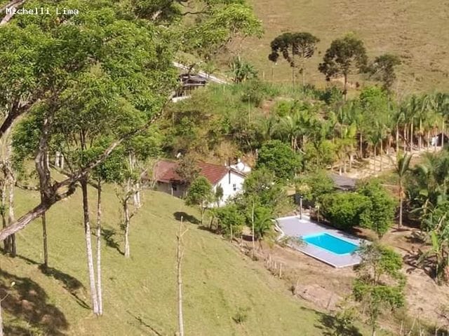 Foto do Casa - Lindo sítio para locação de final de semana por diária em Santo Amaro da Imperatriz. Não perca a oportunidade de passar um final de semana em meio a natureza. | Michelli Lima da Silva