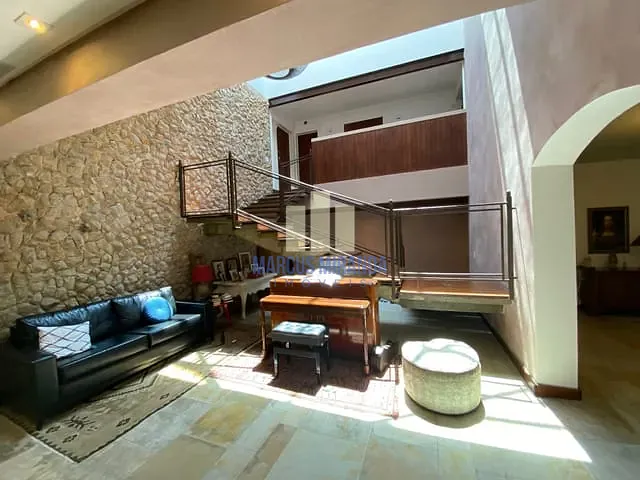 Casa com 1650m² 6 quartos e 11 banheiros, à venda, no bairro Barra da Tijuca em Rio de Janeiro
