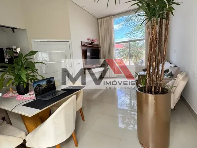 Casa com 300m² 3 quartos e 5 banheiros, à venda, no bairro Cascata em Paulínia