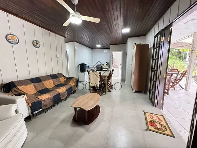 Casa 3 quartos e 1 banheiro, à venda, no bairro Ilha das Peças em Guaraqueçaba
