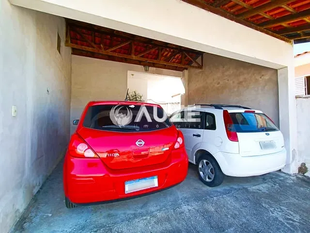 Casa com 378m² 4 quartos e 3 banheiros, à venda, no bairro Tingui em Curitiba