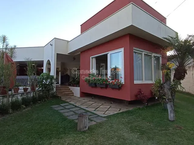 Casa com 1061m² 3 quartos e 6 banheiros, à venda, no bairro Núcleo Urbano Parque Ana Helena em Jaguariúna