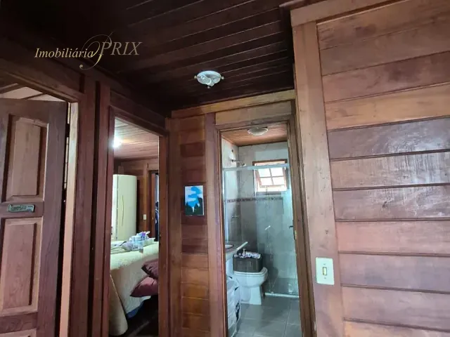 Casa com 456m² 3 quartos e 2 banheiros, à venda, no bairro Atuba em Curitiba