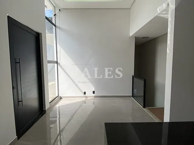Casa com 360m² 3 quartos e 3 banheiros, à venda, no bairro São Pedro em Juiz de Fora