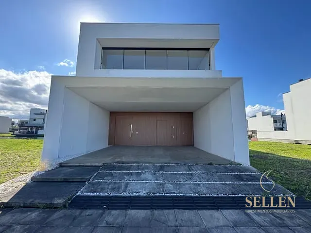 Casa 2 quartos e 2 banheiros, à venda, no bairro Deltaville em Biguaçu