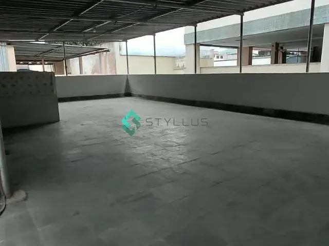 Casa 2 quartos e 1 banheiro, para alugar, no bairro Todos os Santos em Rio de Janeiro