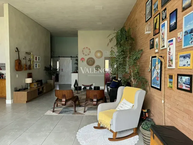 Casa 3 quartos e 2 banheiros, à venda, no bairro Caxambu em Jundiaí