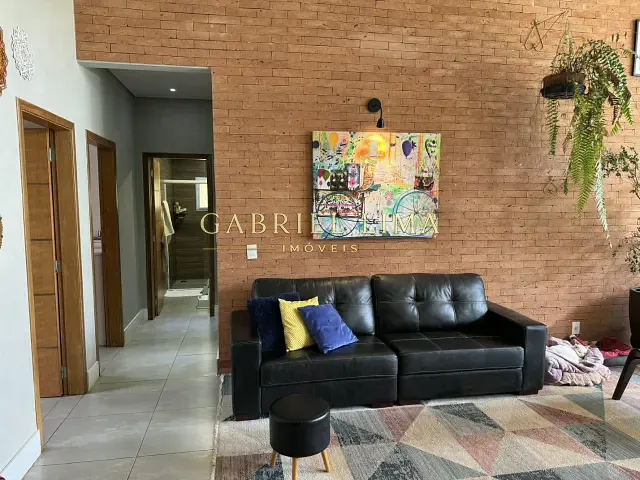 Casa 3 quartos e 2 banheiros, à venda, no bairro Caxambu em Jundiaí