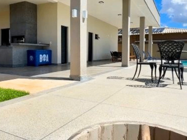Casa com 800m² 3 quartos e 3 banheiros, à venda, no bairro Prata em Abadiânia