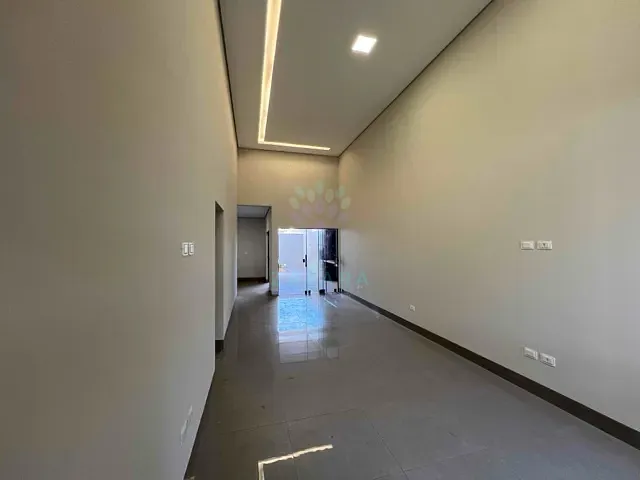 Casa com 225m² 3 quartos e 3 banheiros, à venda, no bairro Parque Residencial Rita Vieira em Campo Grande