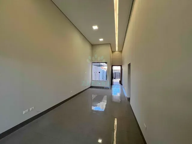Casa com 225m² 3 quartos e 3 banheiros, à venda, no bairro Parque Residencial Rita Vieira em Campo Grande