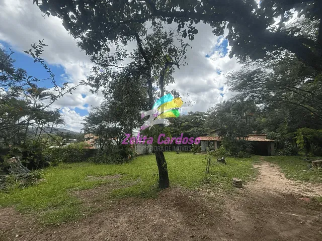 Casa com 2000m² 2 quartos e 2 banheiros, à venda, no bairro Condomínio Vale do Ouro em Ribeirão das Neves