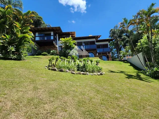Casa com 1498m² 4 quartos e 3 banheiros, à venda, no bairro Ponta Aguda em Blumenau