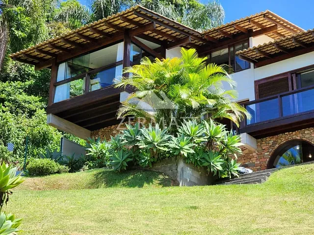 Casa com 1498m² 4 quartos e 3 banheiros, à venda, no bairro Ponta Aguda em Blumenau