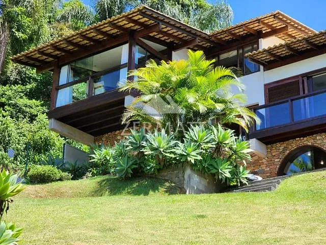 Casa com 1498m² 4 quartos e 3 banheiros, à venda, no bairro Ponta Aguda em Blumenau