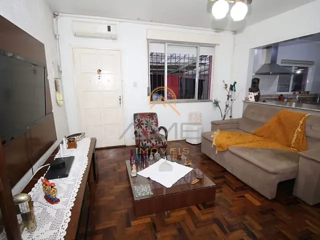 Casa com 500m² 5 quartos e 3 banheiros, à venda, no bairro Tres Vendas em Pelotas