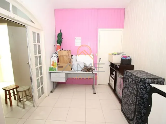 Casa com 500m² 5 quartos e 3 banheiros, à venda, no bairro Tres Vendas em Pelotas