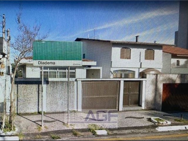 Casa com 500m², à venda, no bairro Centro em Diadema