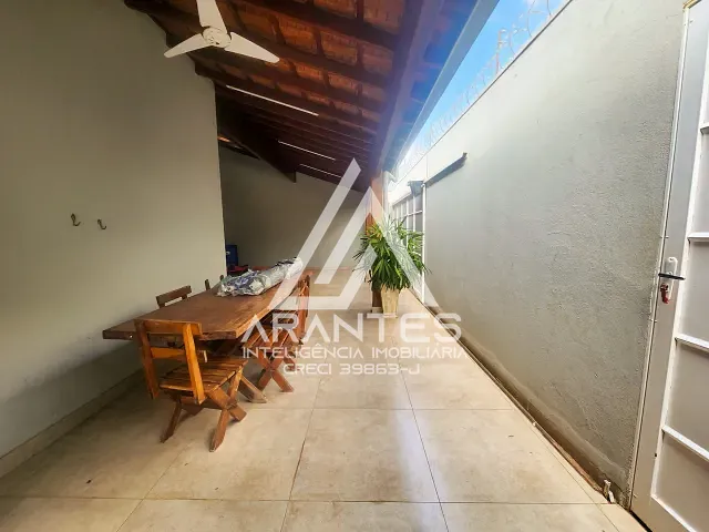 Casa 3 quartos e 2 banheiros, à venda, no bairro Jardim Etemp em Barretos