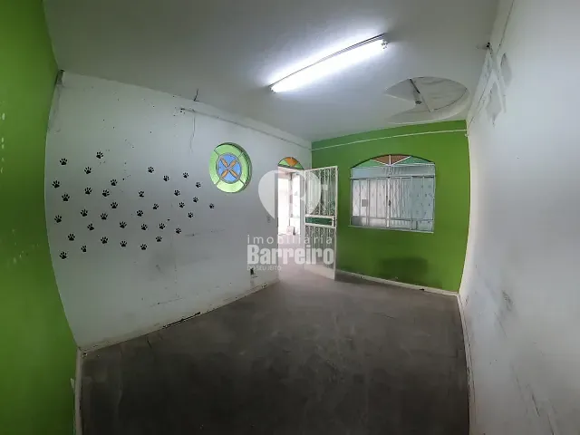 Casa com 360m² 6 quartos e 3 banheiros, à venda, no bairro Araguaia em Belo Horizonte