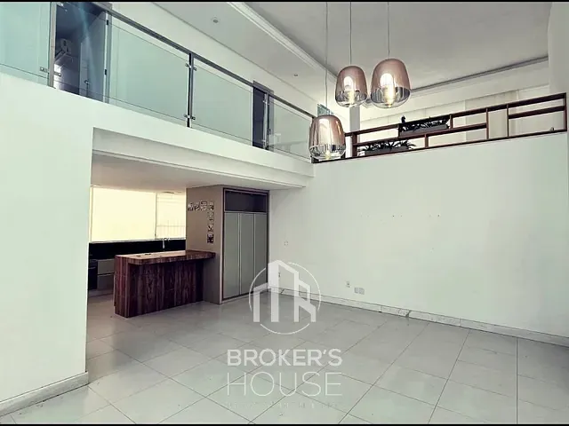 Casa com 338m² 3 quartos e 5 banheiros, à venda ou para alugar, no bairro Fradinhos em Vitória