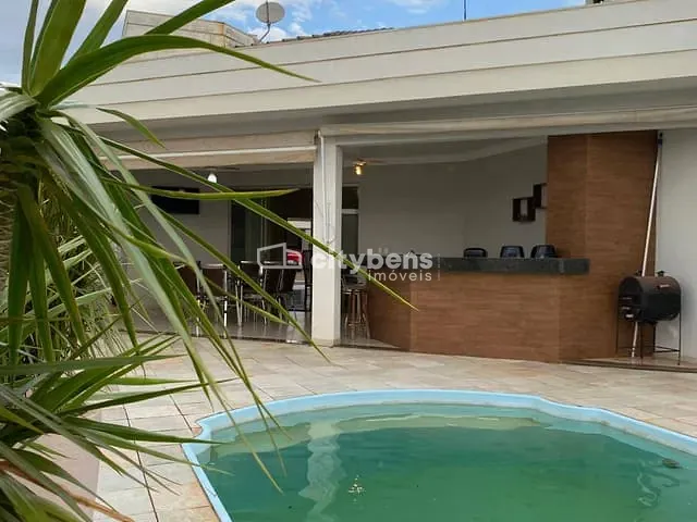 Casa 3 quartos e 5 banheiros, à venda, no bairro Aeroporto em Araçatuba
