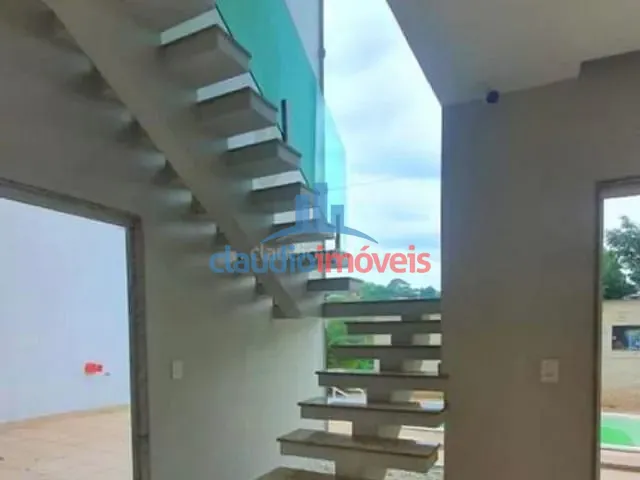 Casa 4 quartos e 5 banheiros, à venda, no bairro Paraíso em Barra Mansa