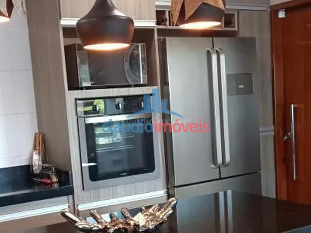 Casa 4 quartos e 5 banheiros, à venda, no bairro Paraíso em Barra Mansa