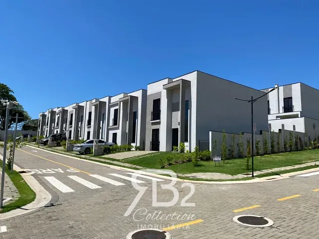 Casa 3 quartos e 4 banheiros, à venda, no bairro Portal em Vinhedo