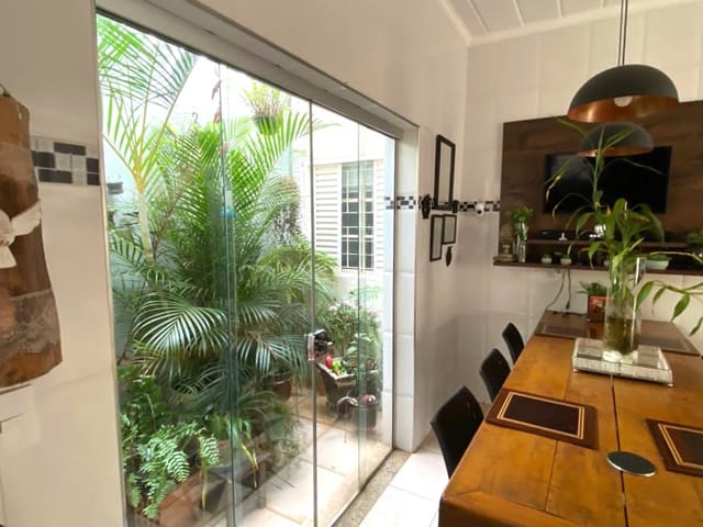 Casa com 200m² 3 quartos e 2 banheiros, à venda, no bairro Jardim Flórida em Franca