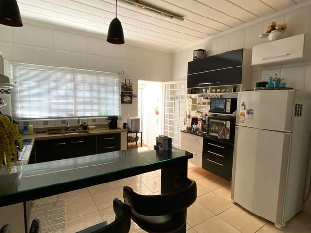 Casa com 200m² 3 quartos e 2 banheiros, à venda, no bairro Jardim Flórida em Franca