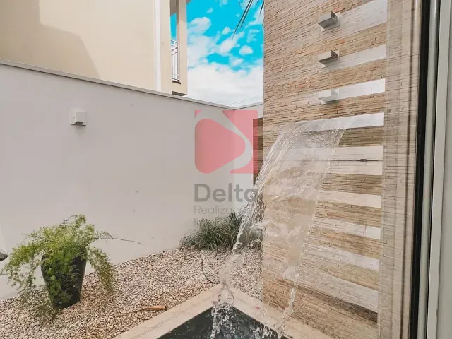 Casa 3 quartos e 3 banheiros, à venda, no bairro Rosário em Pirassununga