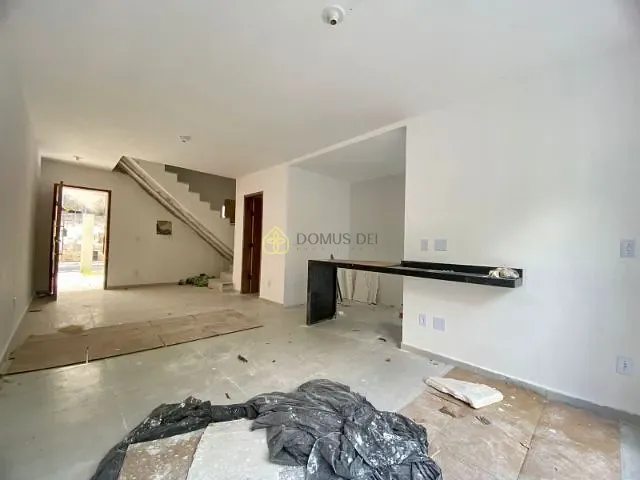 Casa com 110m² 3 quartos e 3 banheiros, à venda, no bairro Santa Rosa em Barra Mansa